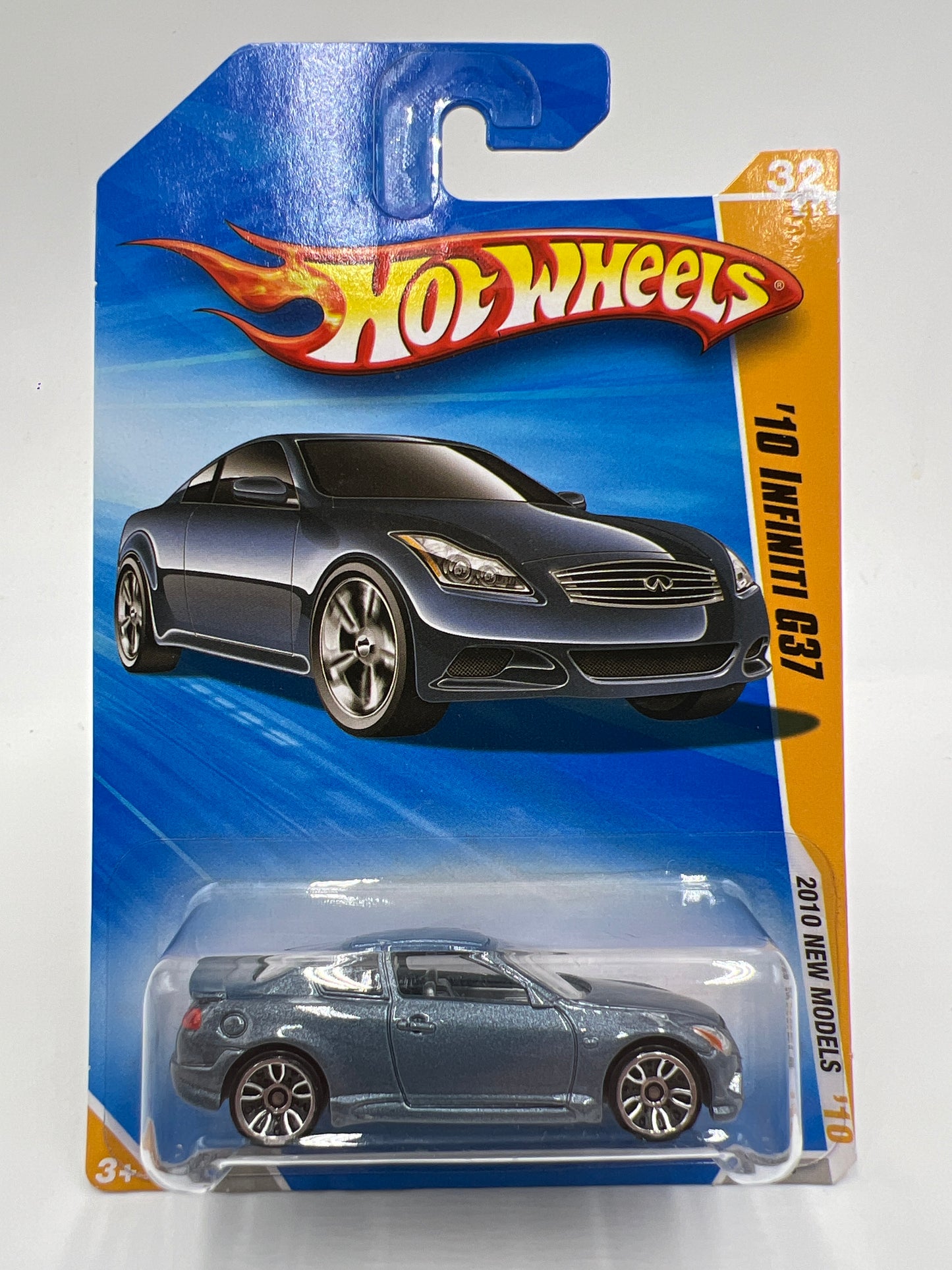 2010 Hot Wheels New Models #32 10 Infiniti G37 Blue W/Protector #2
