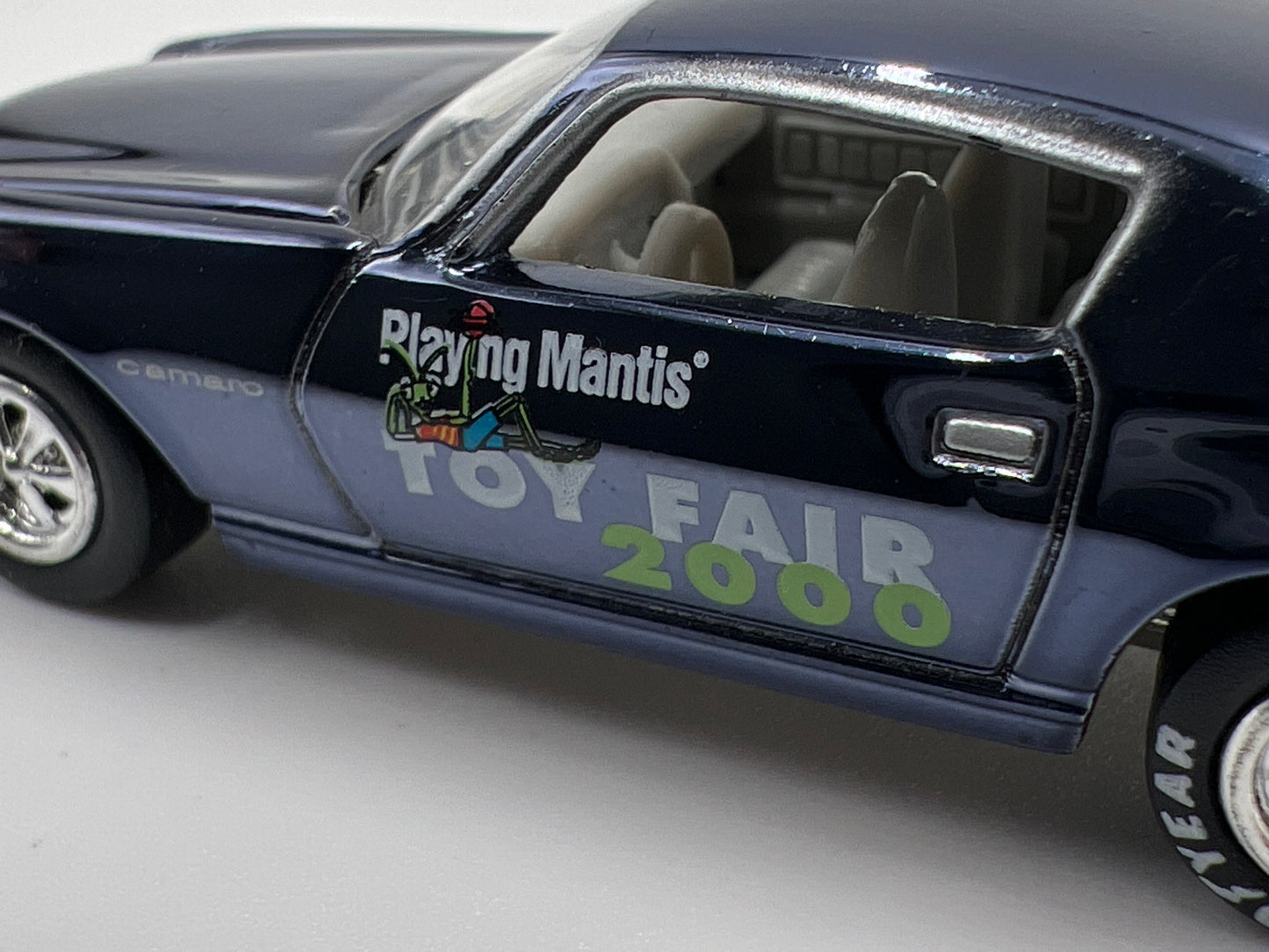 Johnny Lightning 1/64 Toy Fair 2000 1976 Chevrolet Camaro Blue Loose