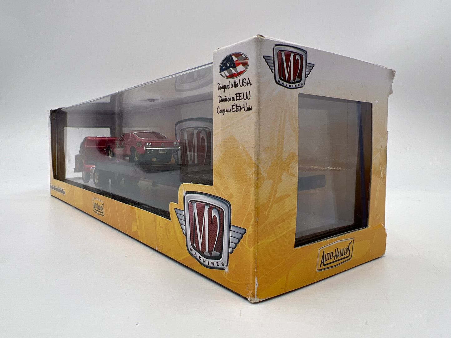 M2 Machines Premium Edition Auto Haulers 1966 Ford C-600 & 1966 Ford Mustang Fastback 2+2 R21