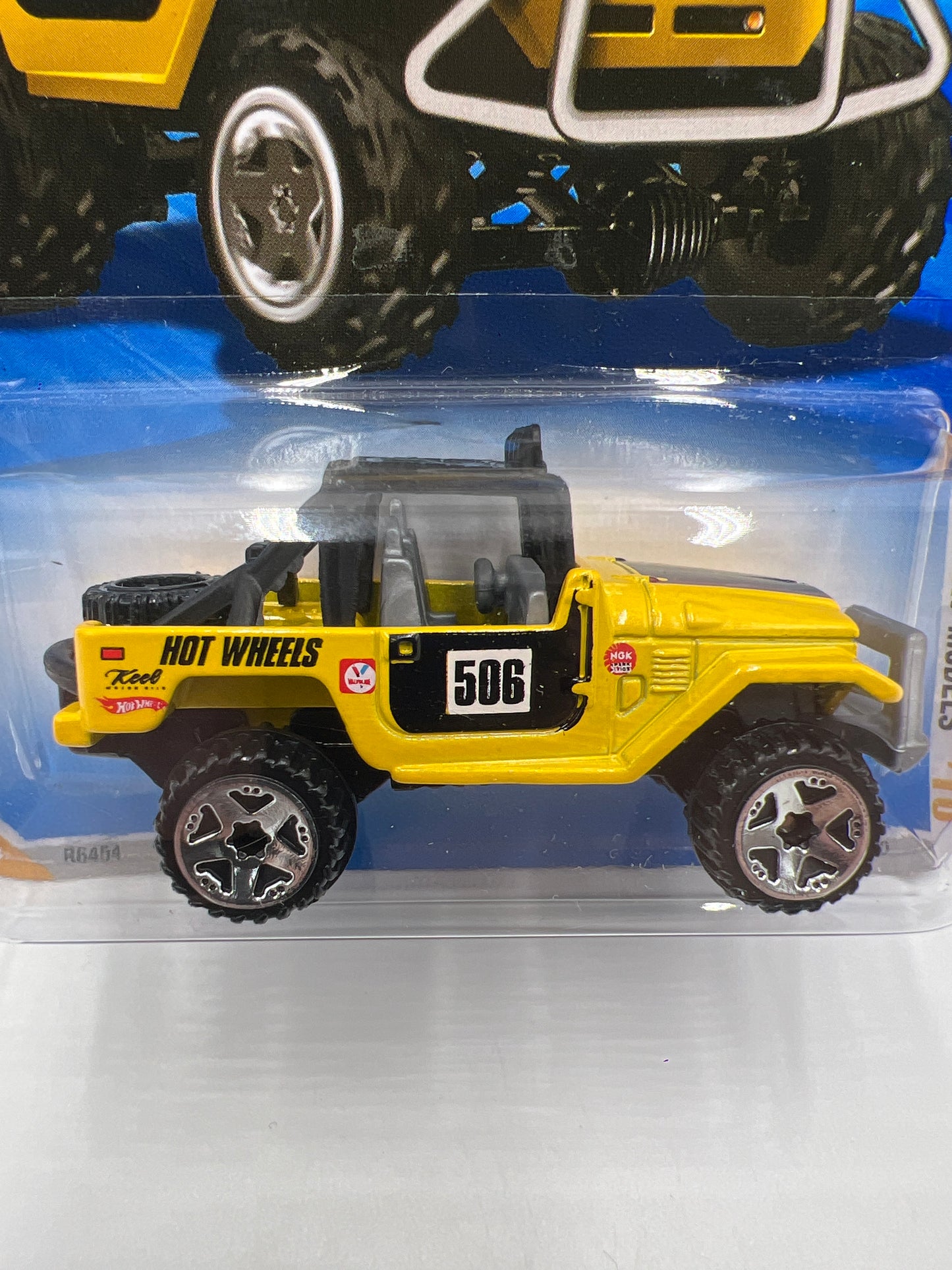 2010 Hot Wheels New Models #41 Toyota Land Cruiser FJ40 Yellow 94C