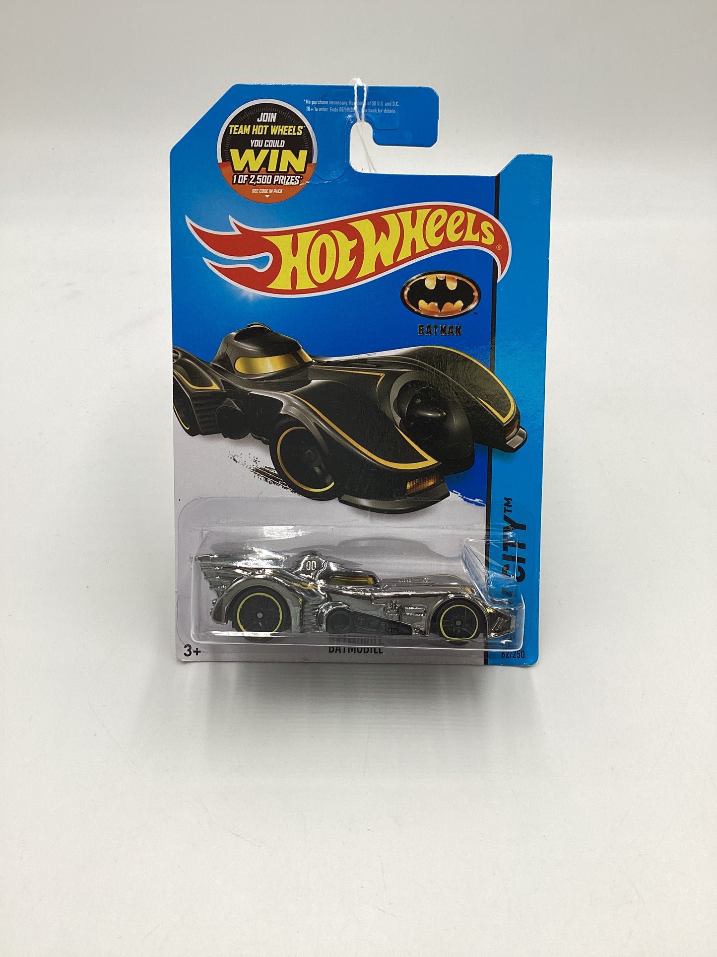 2015 Hot wheels HW City #62 Batmobile 121F