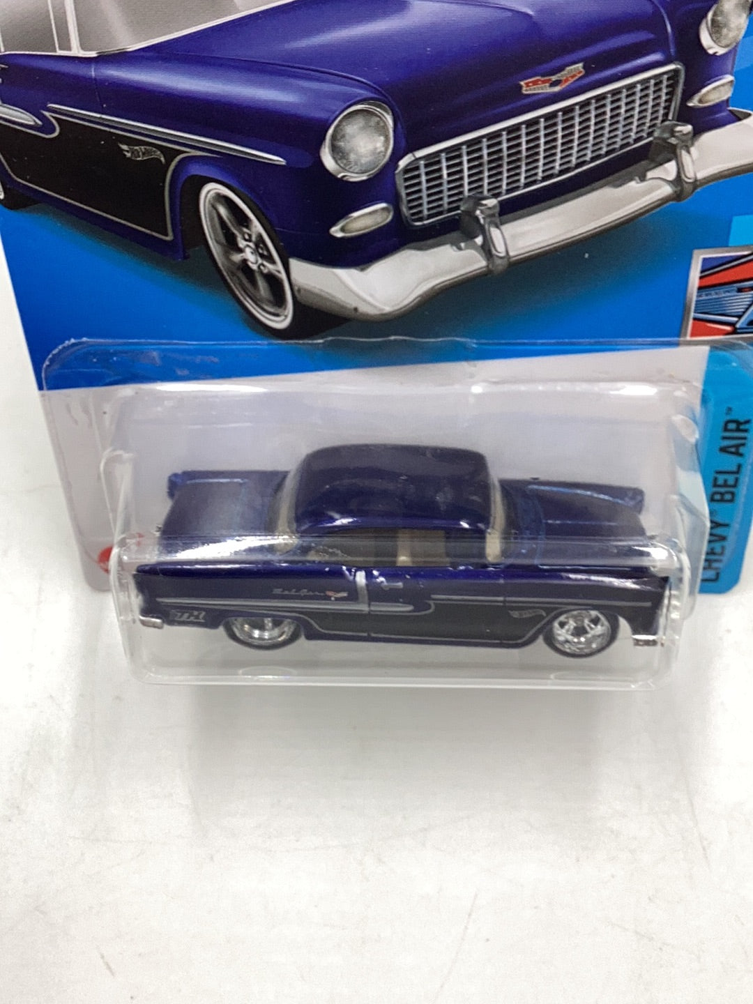 2022 hot wheels super treasure hunt #20 55 Chevy W/Protector