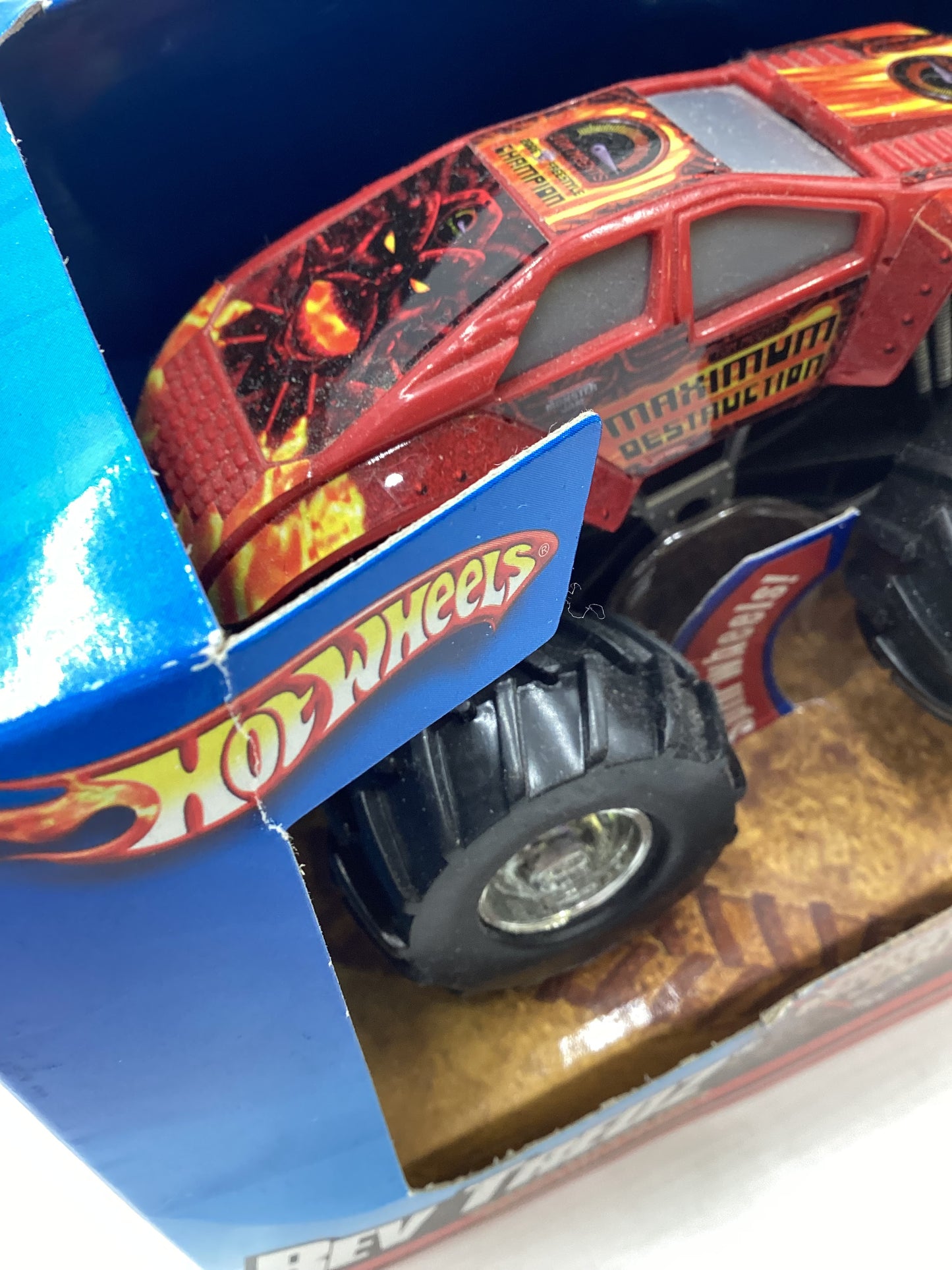 Hot Wheels Monster Jam Rev Tredz Maximum Destruction