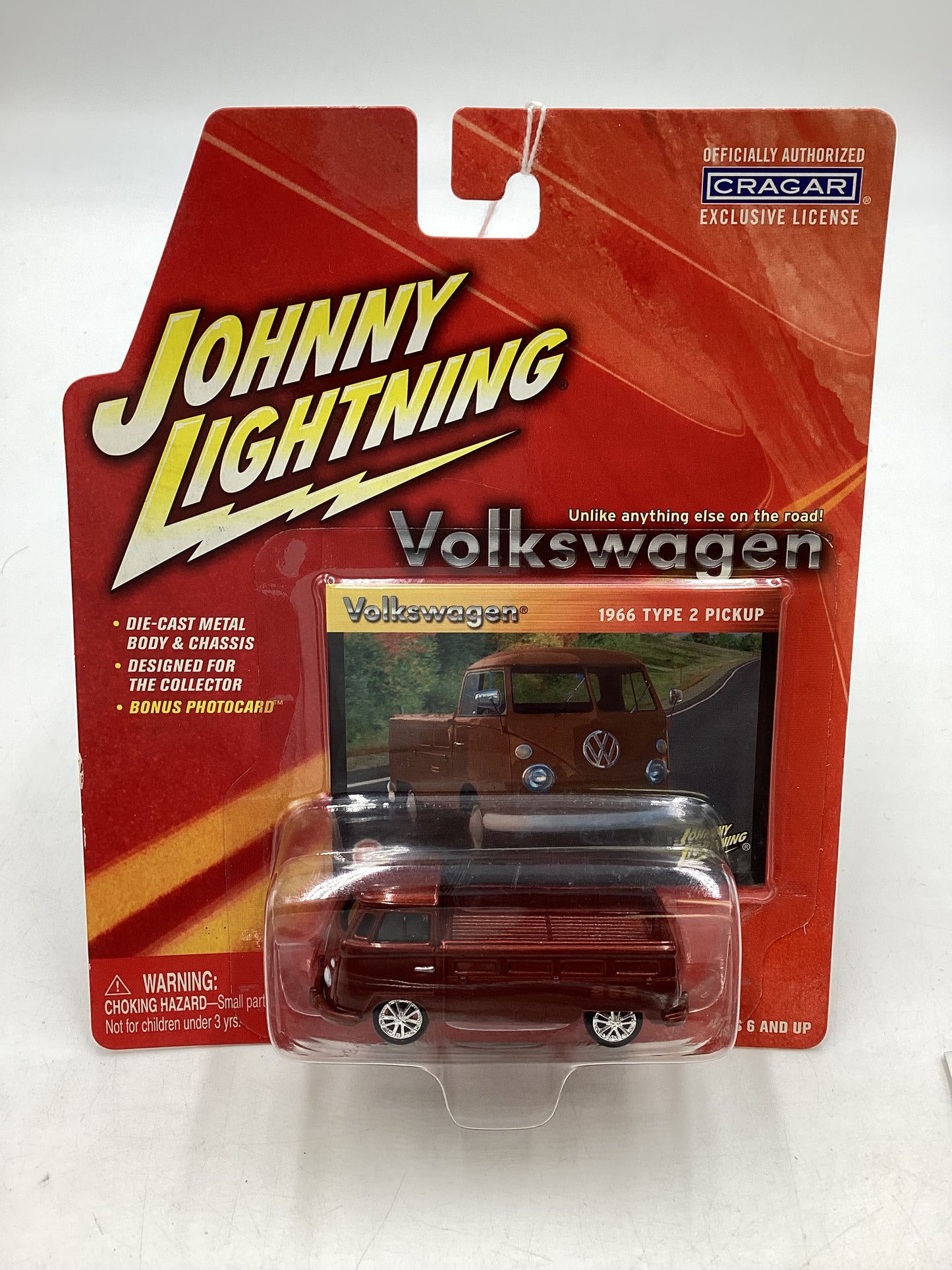 Johnny Lightning Volkswagen Series 1966 Type 2 Pickup 220B