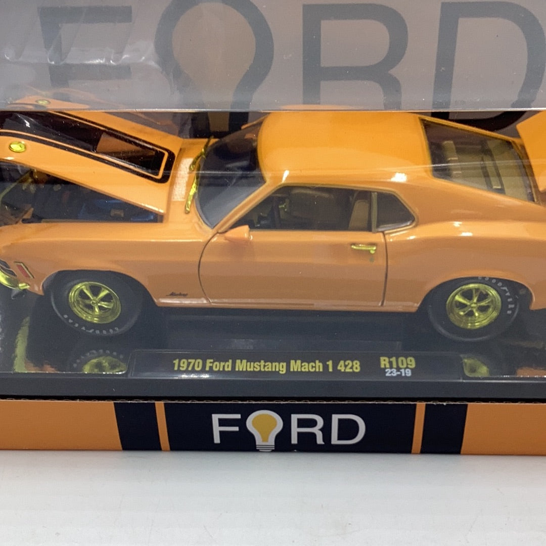 M2 Machines 1/24 chase 1970 Ford Mustang Mach 1 428 R109