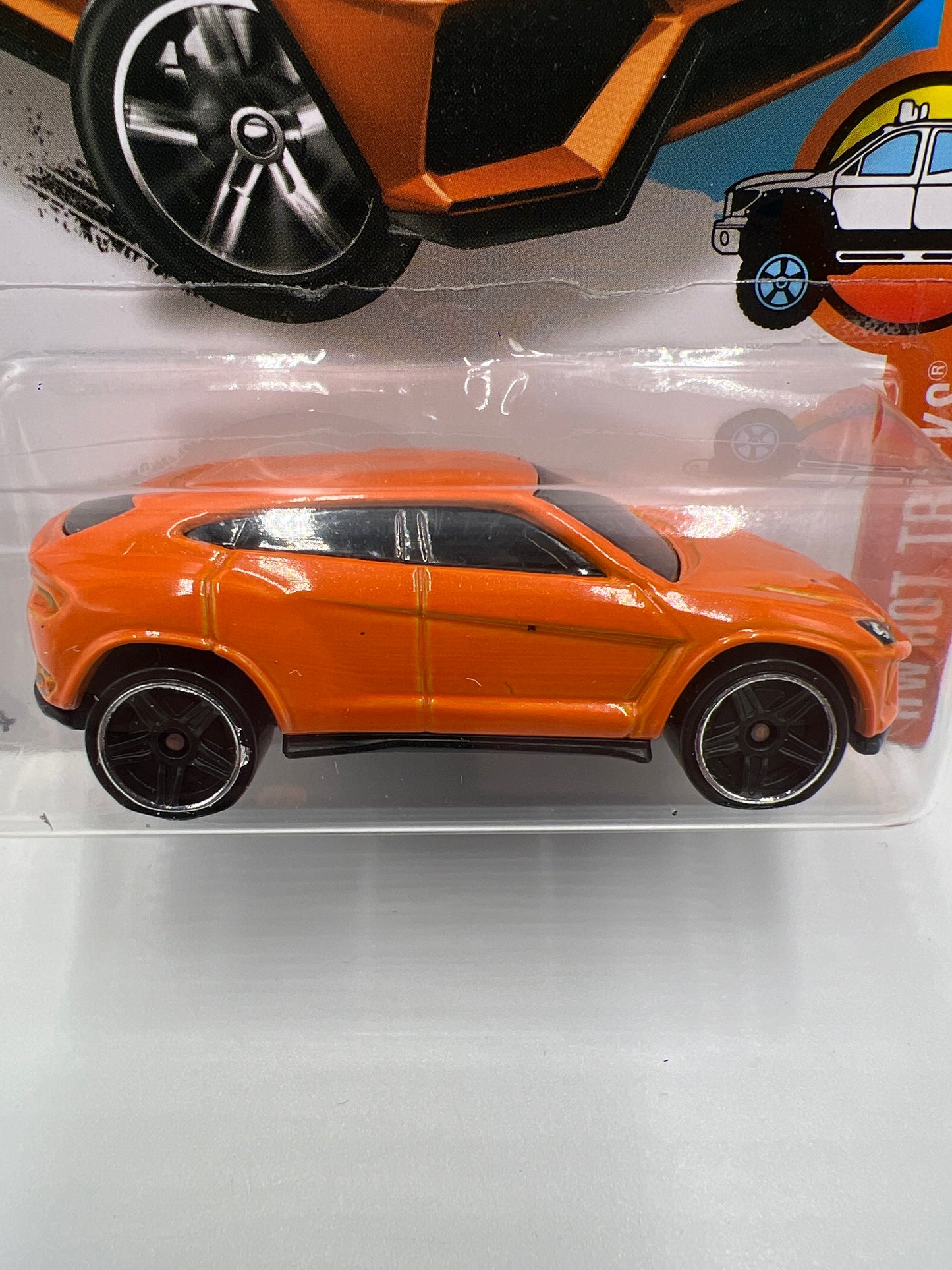 Hot Wheels Hot Trucks #142 Lamborghini Urus Orange 102C