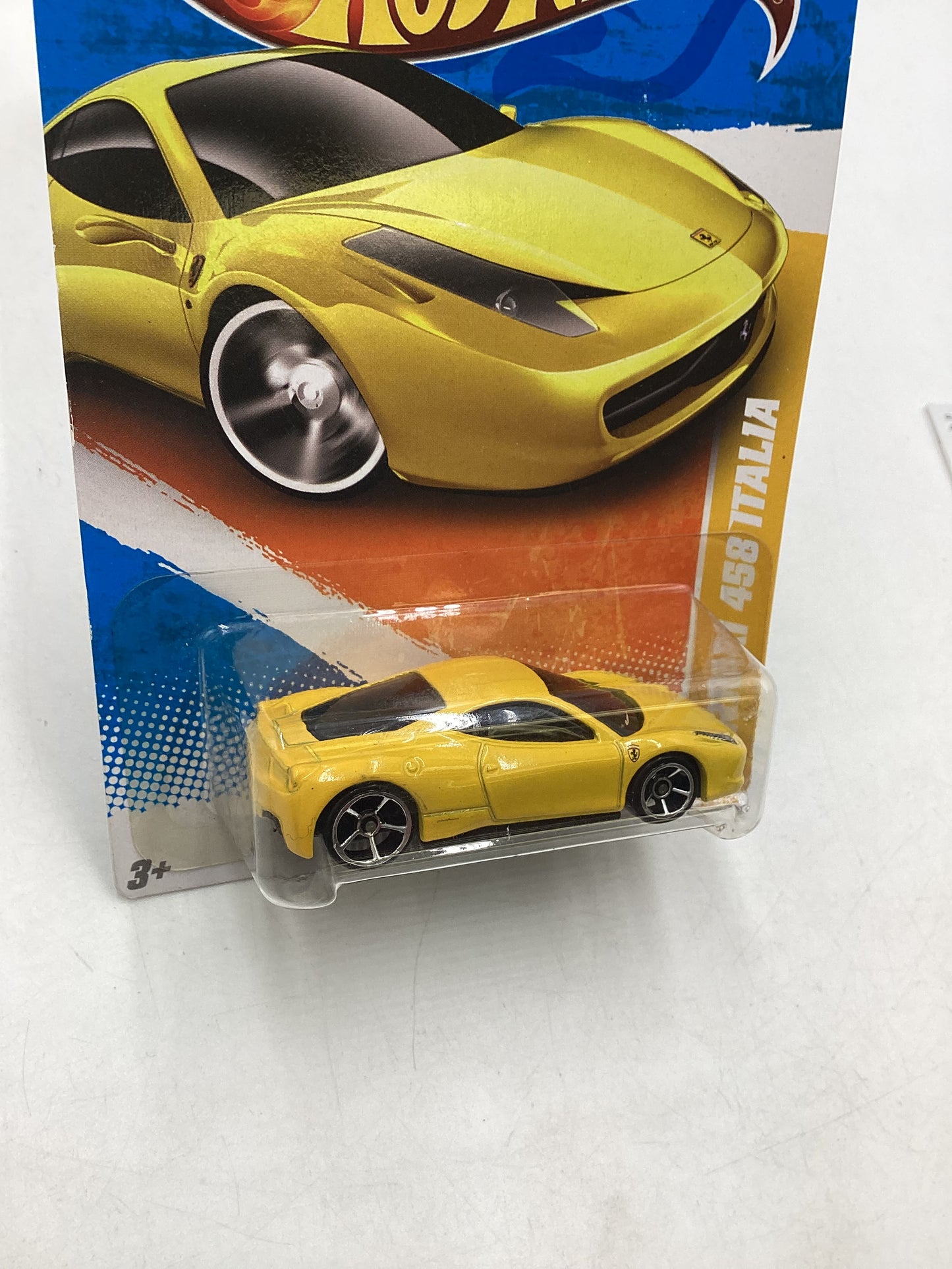 2010 Hot Wheels #34 Ferrari 458 Italia Yellow (SR)