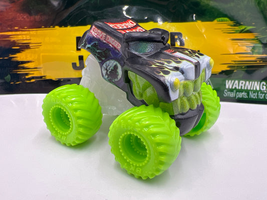 2025 Monster Jam Mini Series 19 CHASE #307 Grave Digger