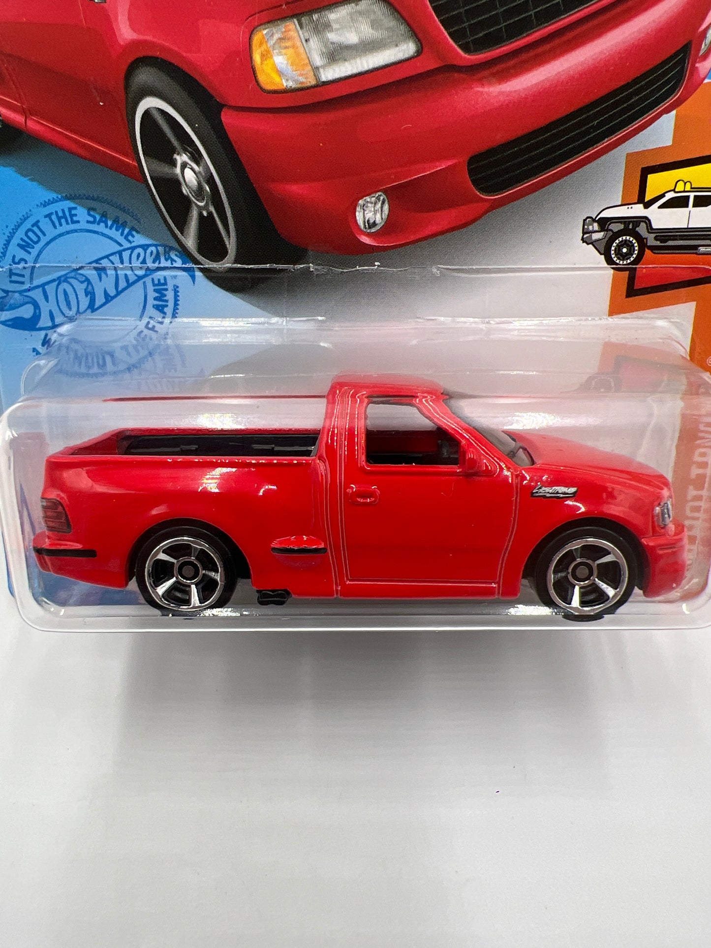 2021 Hot Wheels Hot Trucks #237 99 Ford F-150 SVT Lightning Red 32A