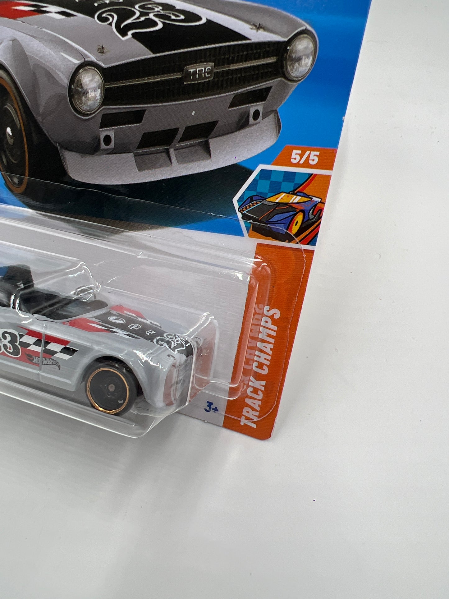 2025 Hot Wheels Q Case Track Champs Treasure Hunt #249 Triumph TR6 Light Gray 277G