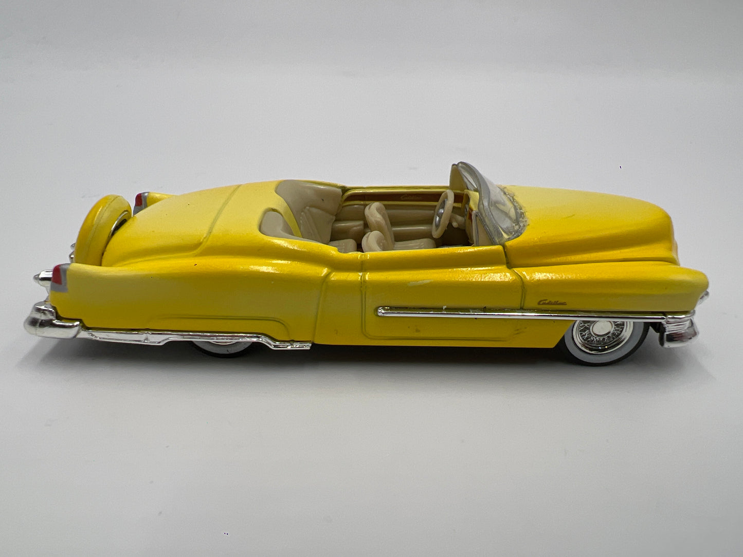 Hot Wheels Collectibles 1/64 Legends John D’Agostino 1953 Cadillac Eldorado Biarritz Yellow Loose