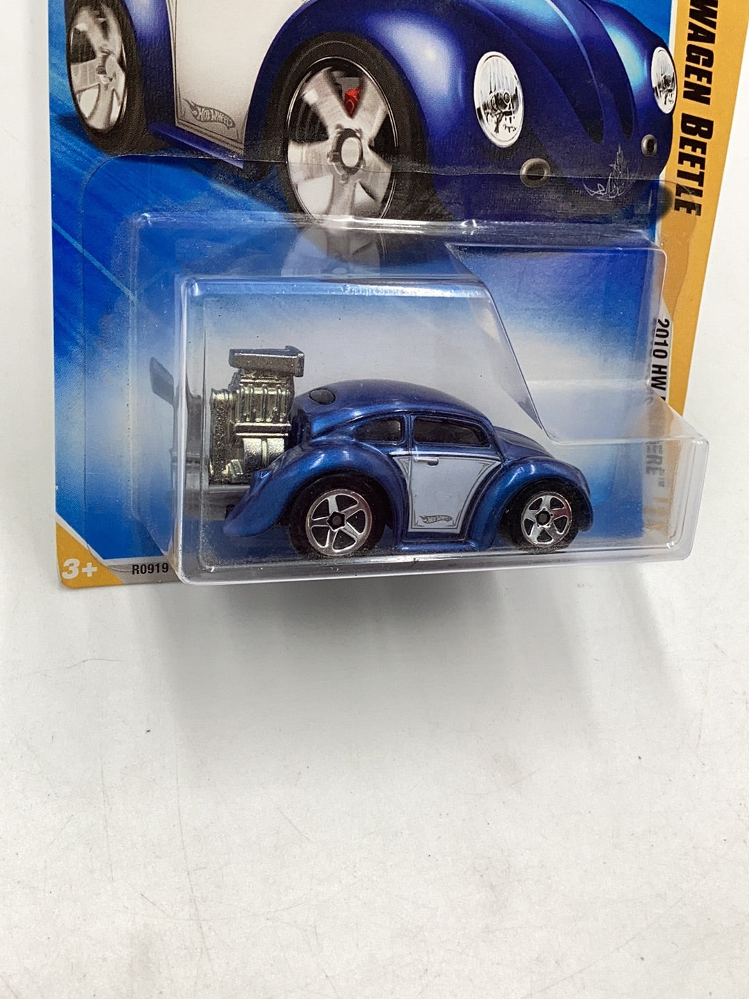 2010 Hot Wheels #4 Volkswagen beetle blue 92G