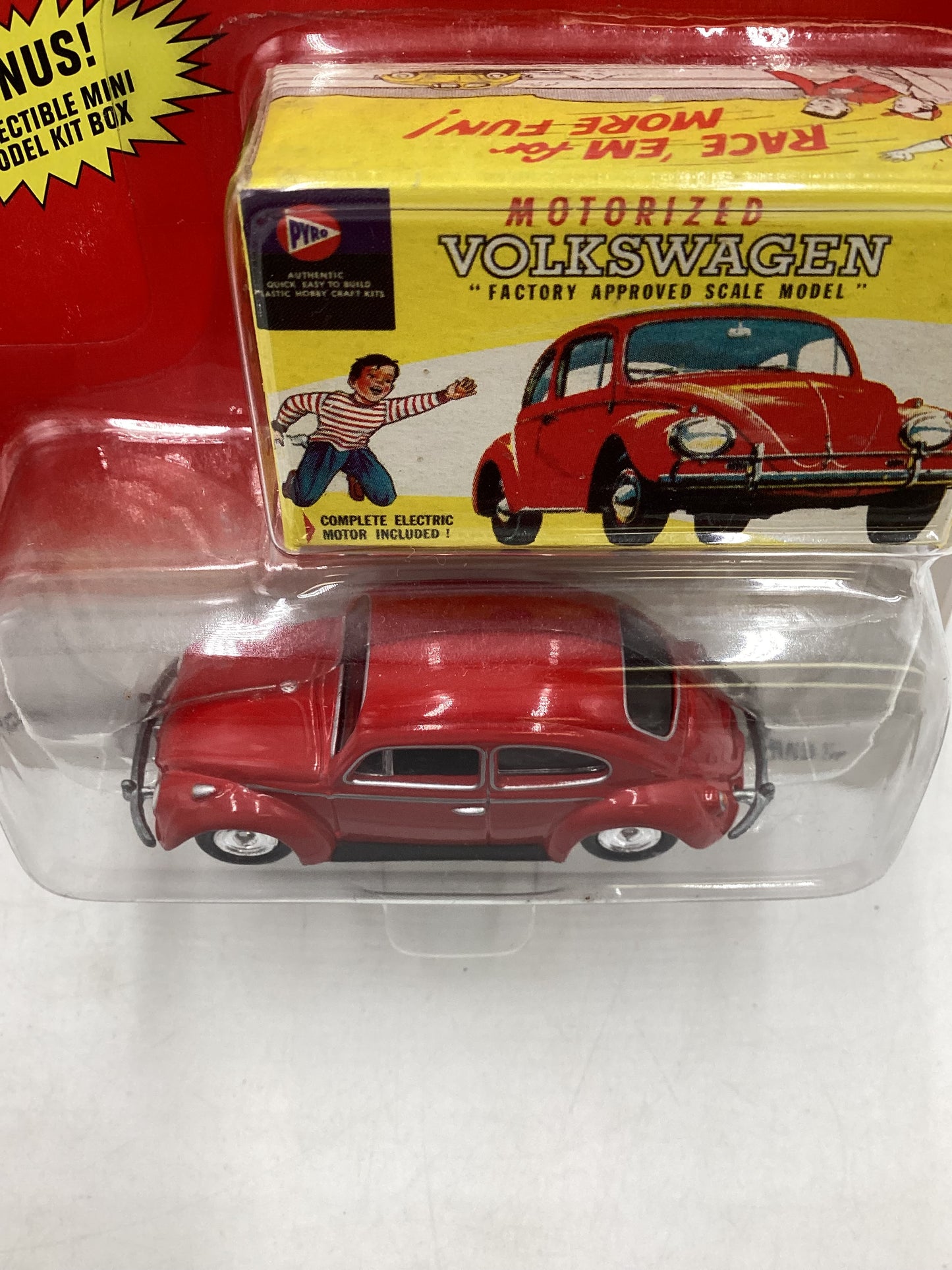 Johnny lightning Classic Plastic 1966 VW Beetle Red