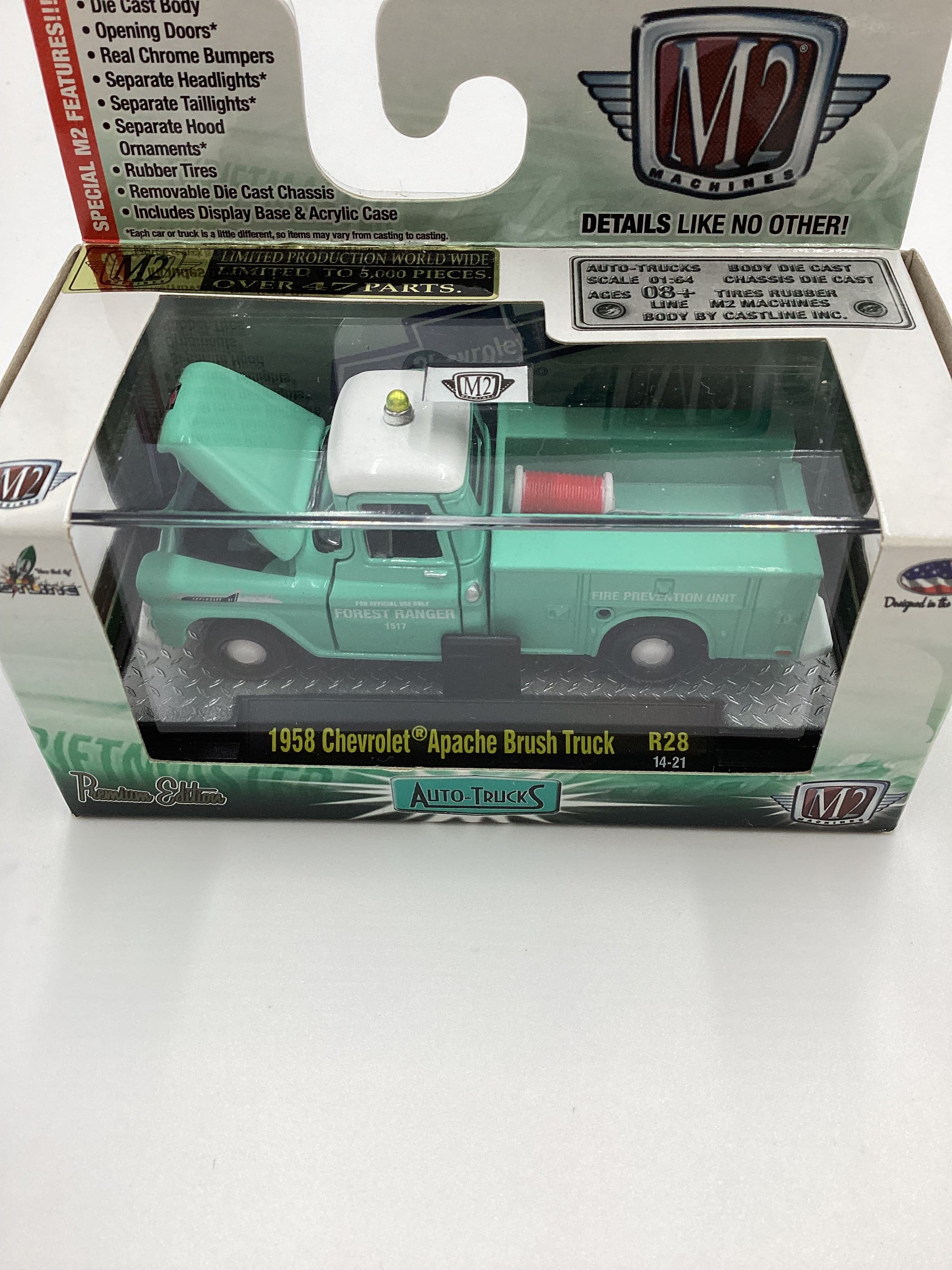 M2 Machines Auto Trucks Forest Ranger 1958 Chevrolet Apache Brush