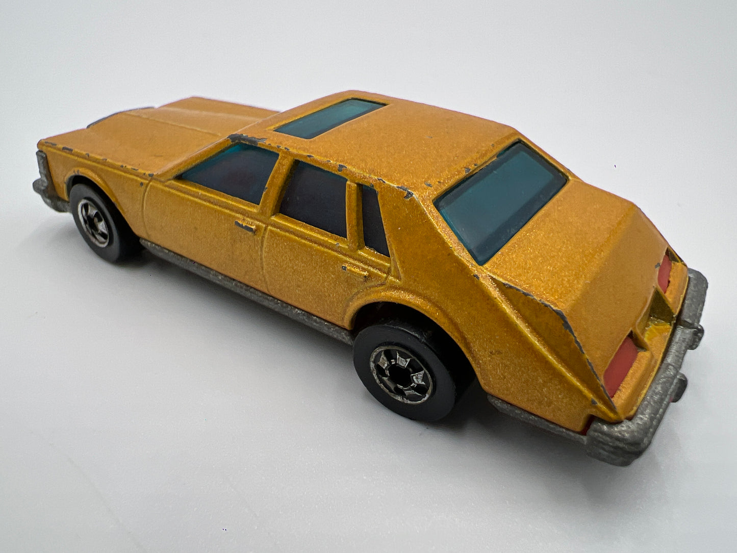 Hot Wheels 1/64 Blackwall Cadillac Seville Gold Loose