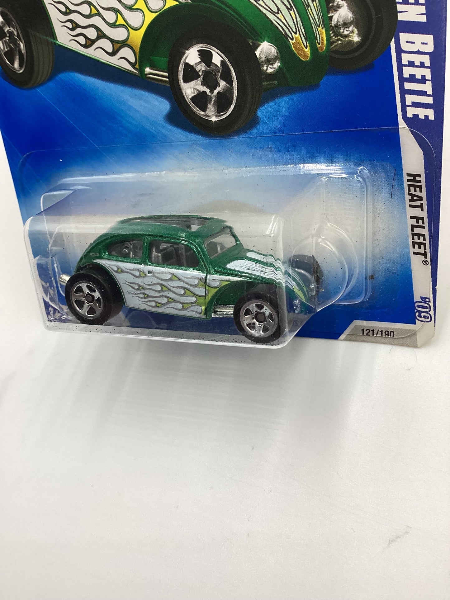 2009 Hot wheels #121 Custom Volkswagen Beetle Green 97E