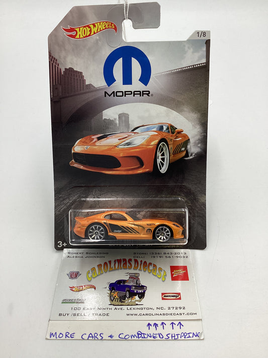 Hot Wheels Exclusive Mopar Series #1 2013 SRT Viper Orange