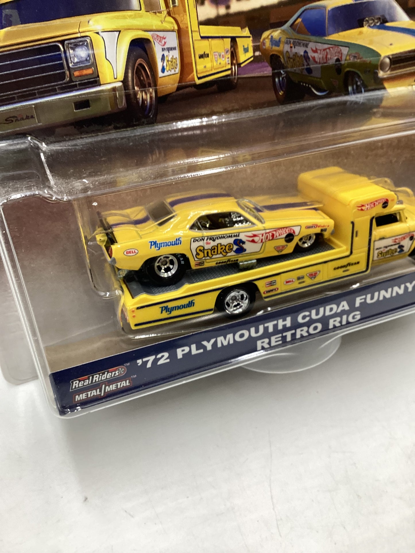 2018 HOT WHEELS Team Transport 72 Plymouth Cuda Snake Funny Car & Retro Rig #4 with protector