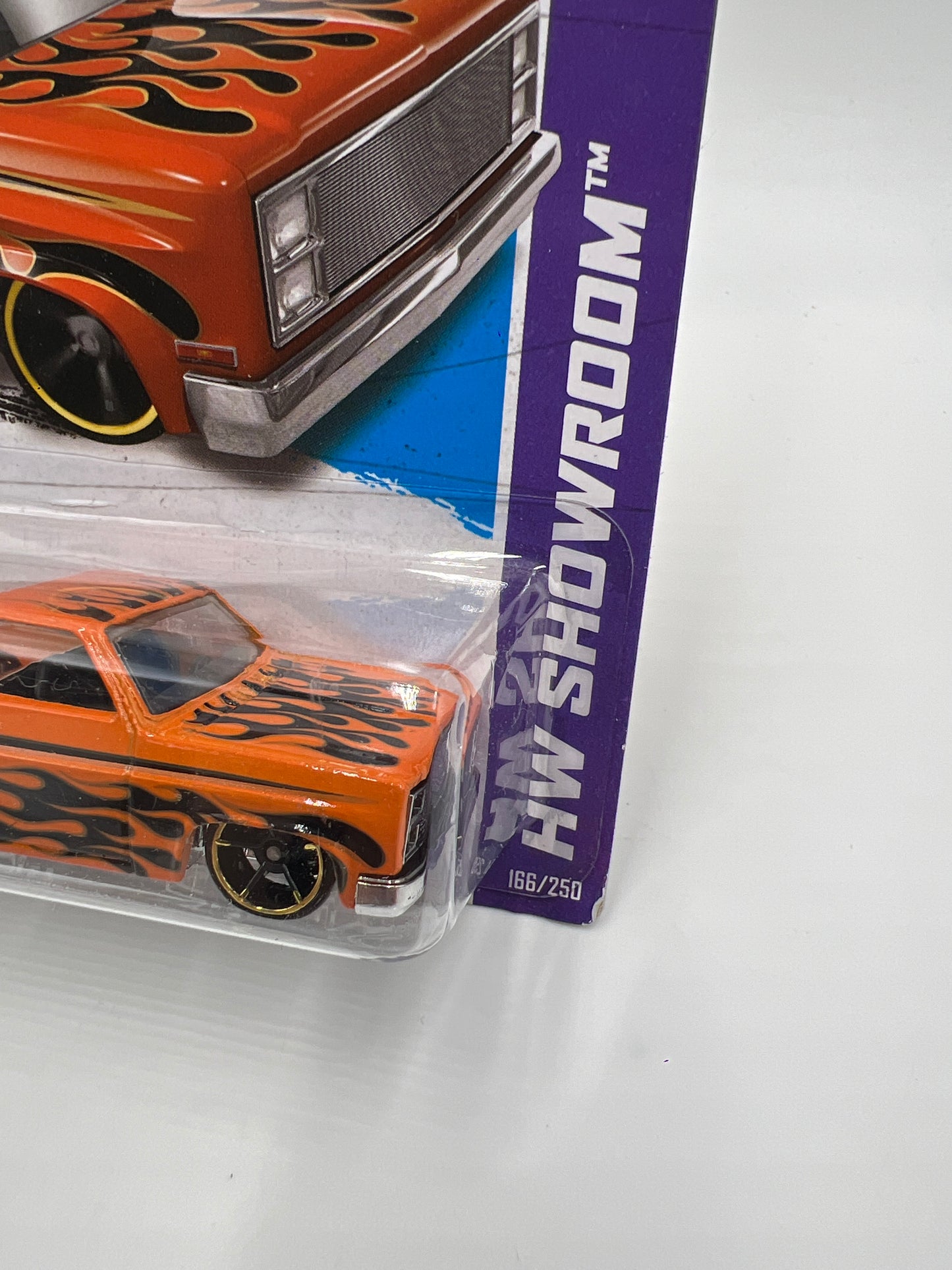 2013 Hot Wheels Showroom #166 83 Chevy Silverado Orange W/Protector
