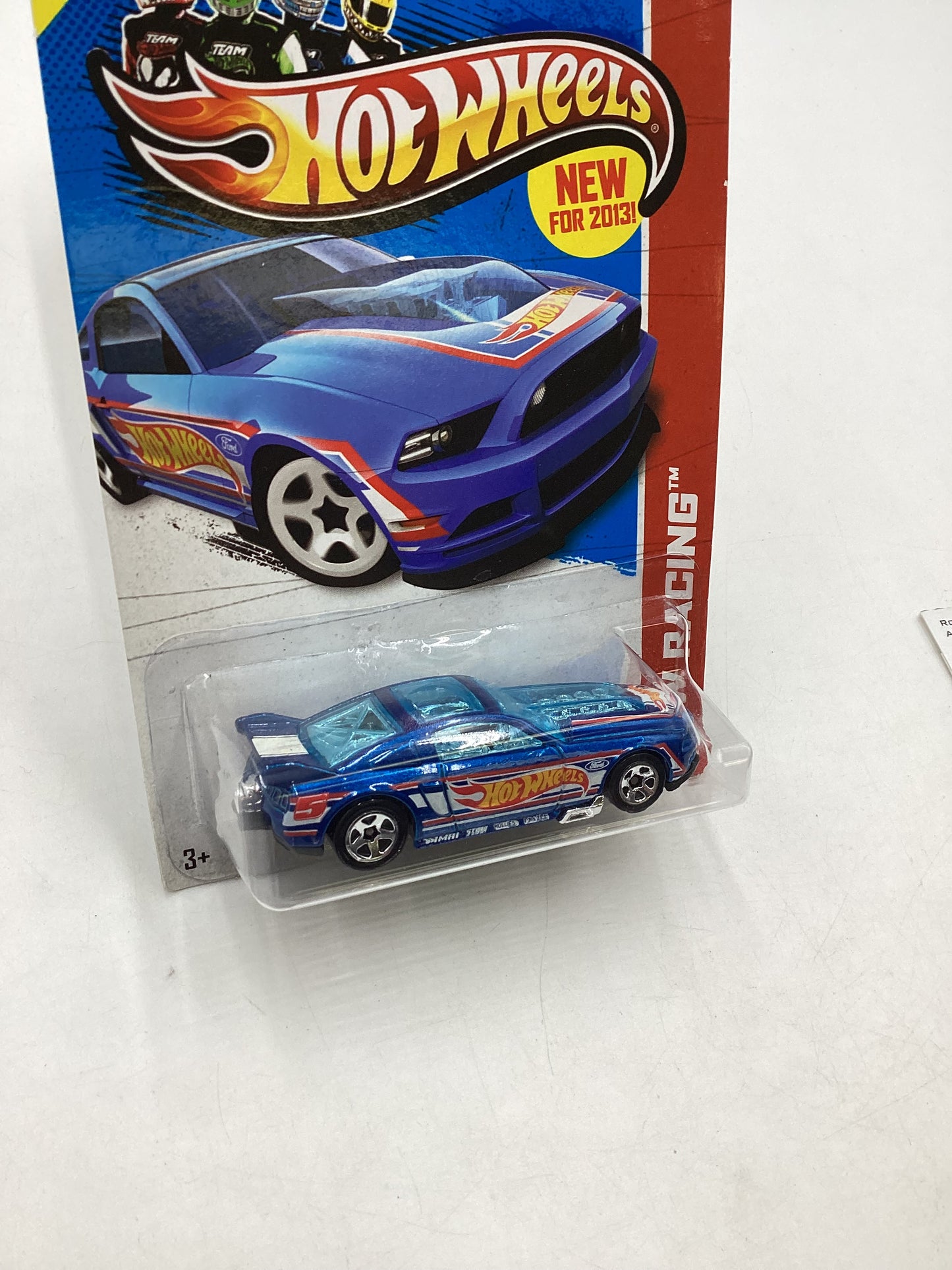 2013 Hot Wheels #106 13 Ford Mustang GT 22H