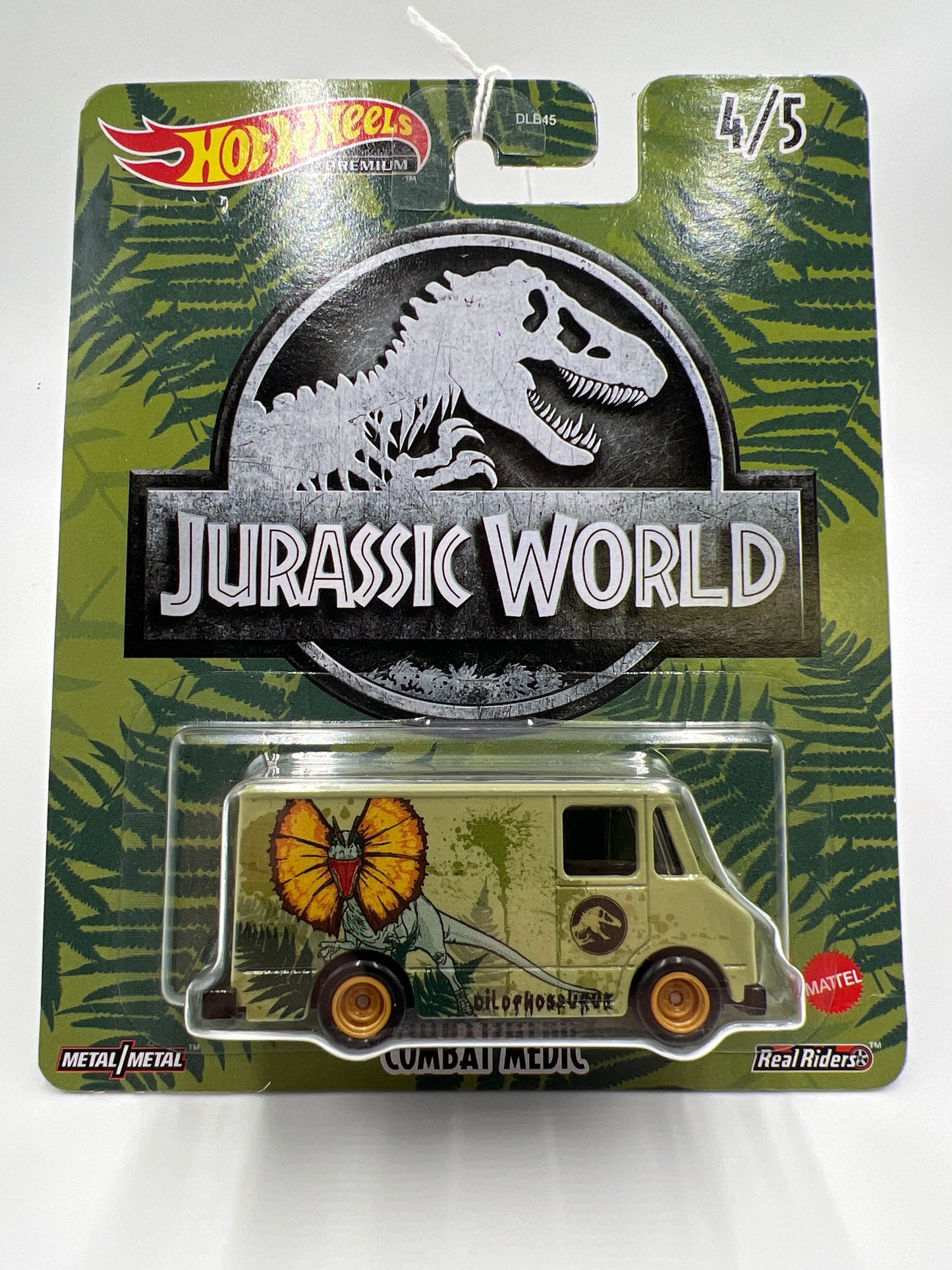 2022 Hot Wheels Jurassic World #4 Combat Medic Green 270B
