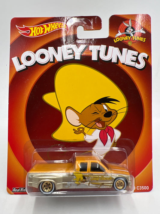 Hot Wheels Premium Looney Tunes Customized C3500 W/Protector