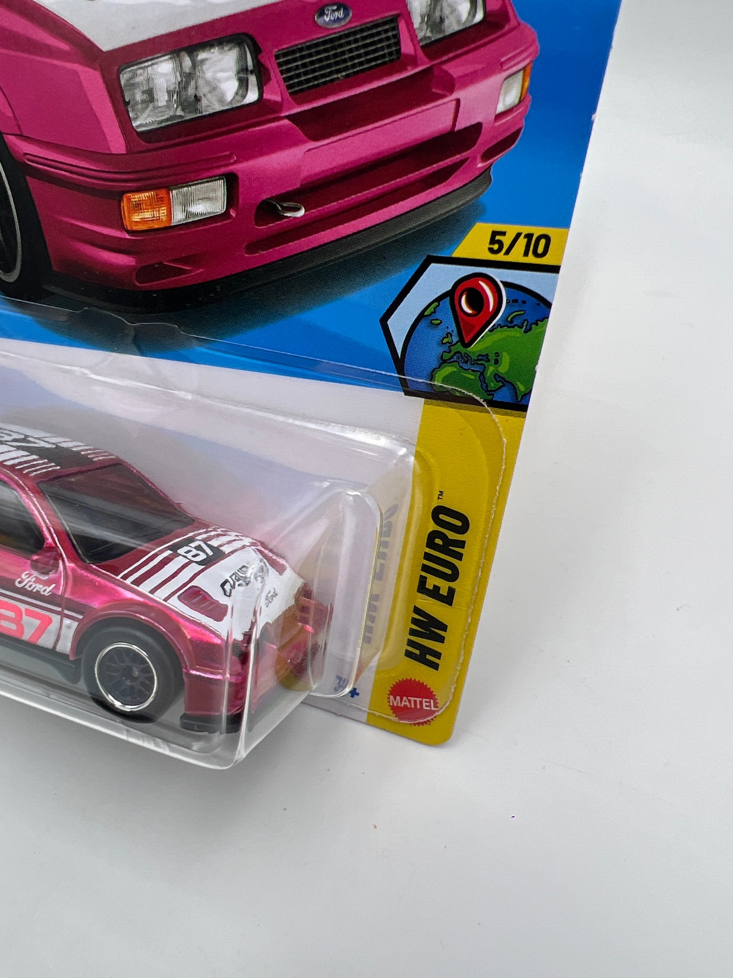 2026 Hot Wheels Super Treasure Hunt #116 87 Ford Sierra Cosworth Pink W/Protector