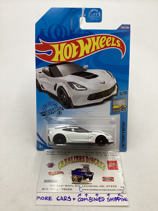 2020 Hot Wheels #200 Corvette C7 Z06 White 8i