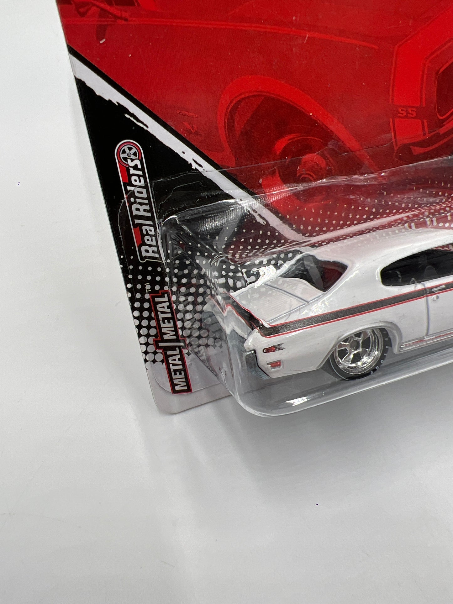 Hot Wheels Premium Garage Series #16 70 Buick GSX White W/Protector