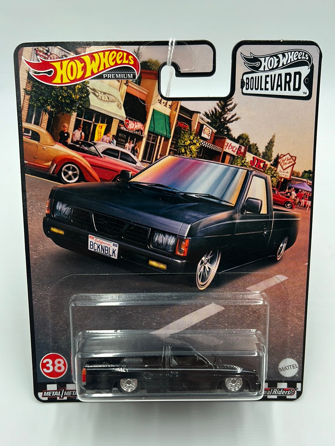 Hot Wheels Premium Boulevard #38 Custom '93 Nissan Hardbody (D21