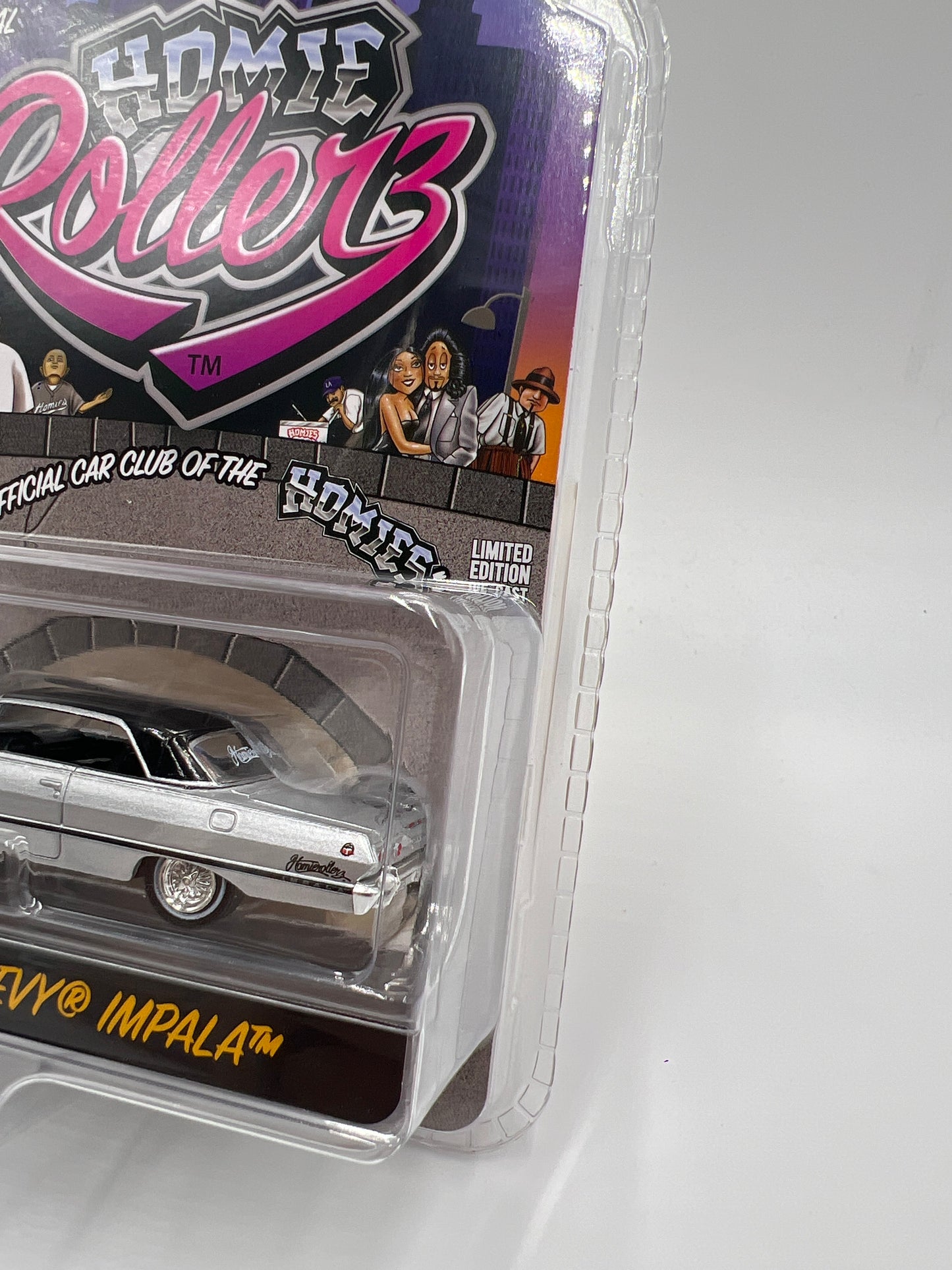 Greenlight x DGA Homie Rollerz 63 Chevy Impala Silver & Bigotes/Panda 222D