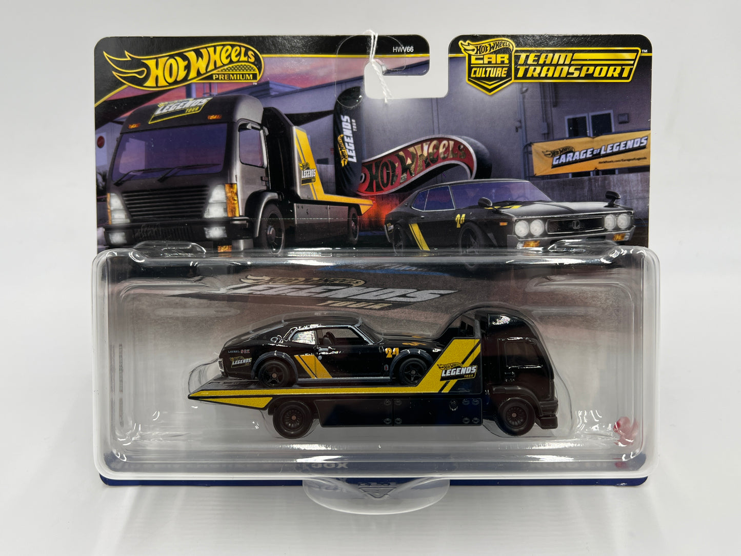 2025 Hot Wheels Car Culture Team Transport Legends Tour Nissan Laurel 2000 SGX & Aero Lift Black 280C