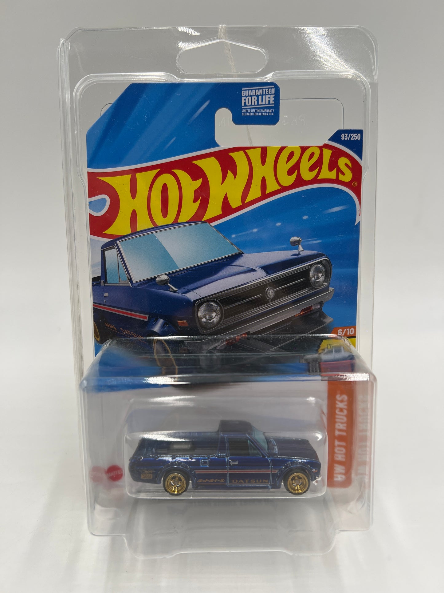 2025 Hot Wheels Super Treasure Hunt #93 1975 Datsun Sunny Truck B120 Blue W/Protector