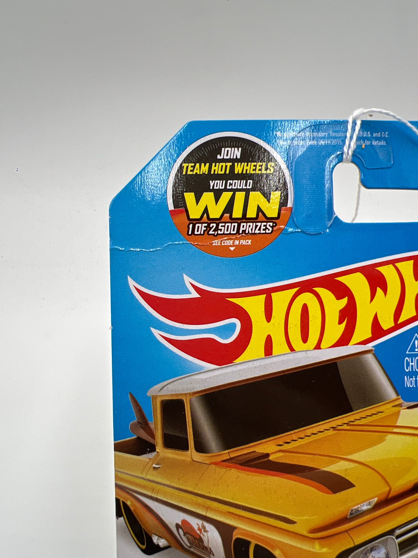 2015 Hot Wheels City #72 Custom 62 Chevy Yellow (Card Not Perfect) 16D