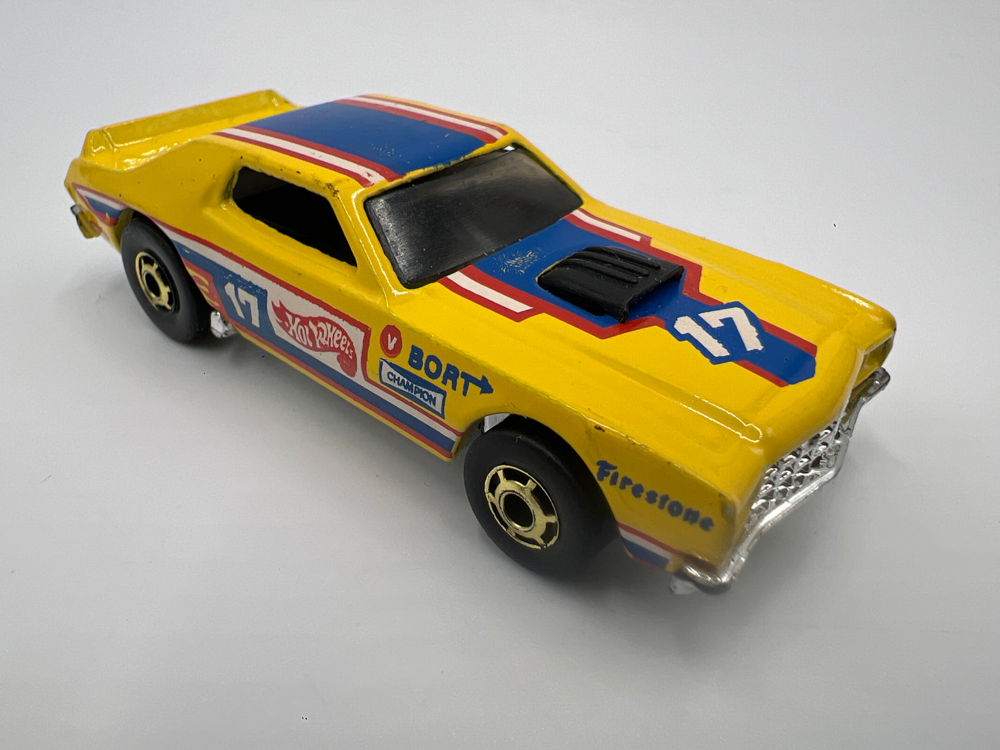 Hot Wheels 1/64 Vintage The Hot Ones Torino Stocker Malaysia Base Yellow Loose
