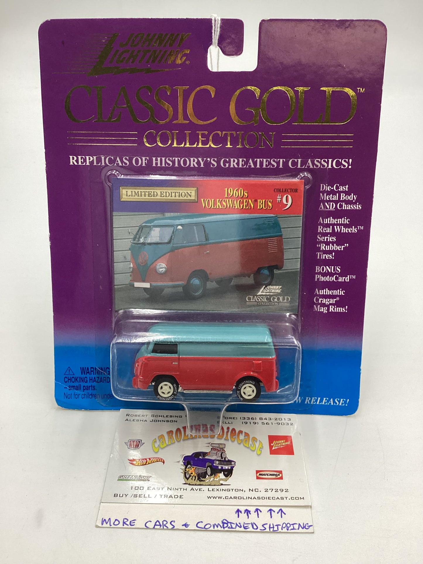 Johnny Lightning Classic Gold Collection Collector #9 1960’s Volkswagen Bus Red/Blue White Lightning Chase