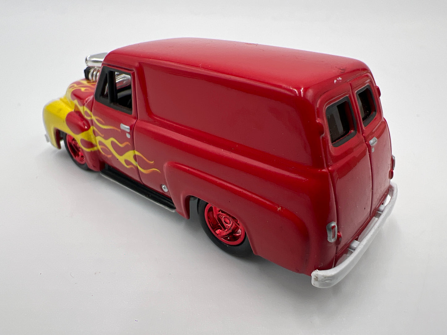 Johnny Lightning 1/64 White Lightning Chase Woodys & Panels 55 Ford Panel Delivery Red