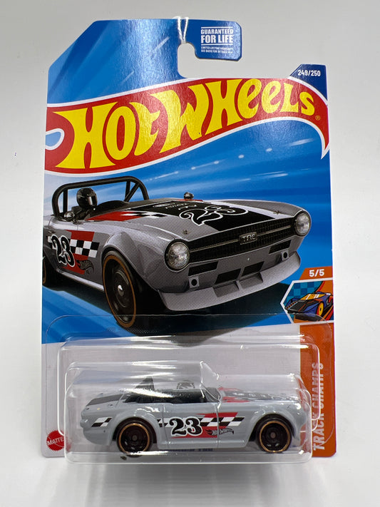 2025 Hot Wheels Q Case Track Champs Treasure Hunt #249 Triumph TR6 Light Gray 277G
