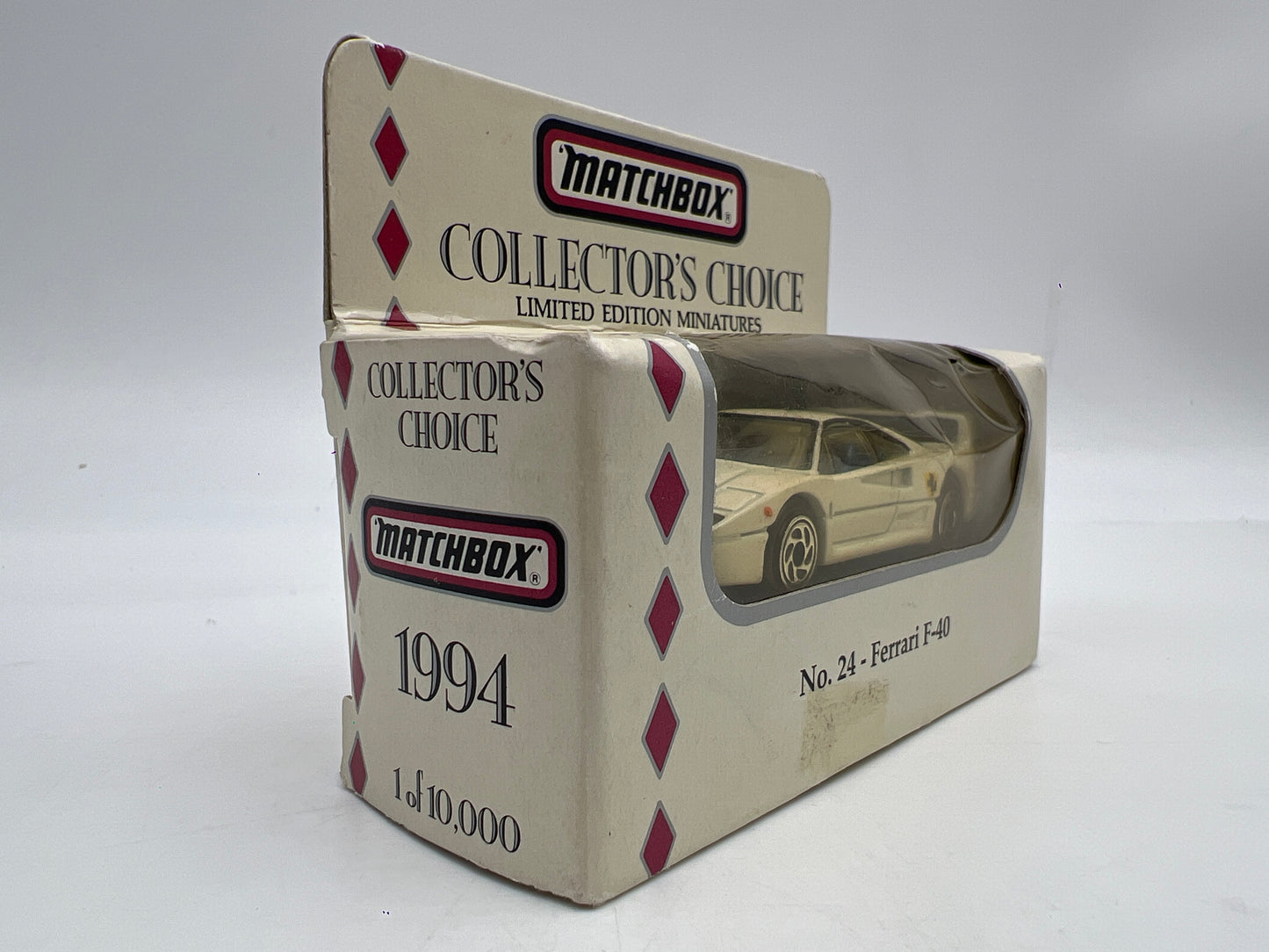 1994 Matchbox Collectors Choice #24 Ferrari F40 White Cracked Blister/Box Not Perfect