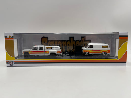 M2 Machines Auto Haulers Squarebody Syndicate 1974 Silverado C30 4x4 & 1973 Chevrolet Van G10 S45