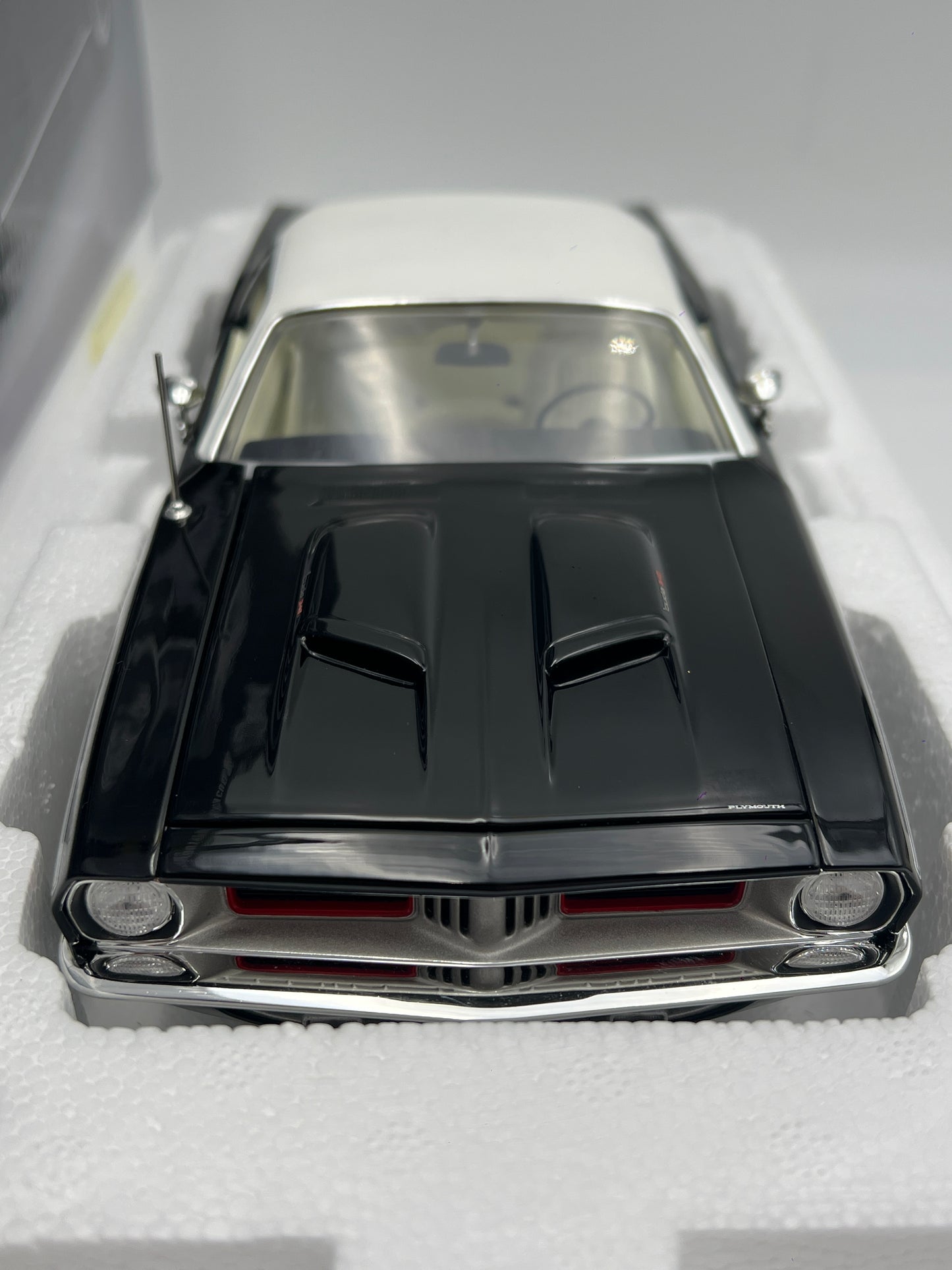 Acme 1:18 Scale #196 Of Only 490 Made 1972 Plymouth Cuda 340 Black/White W/Box VHTF