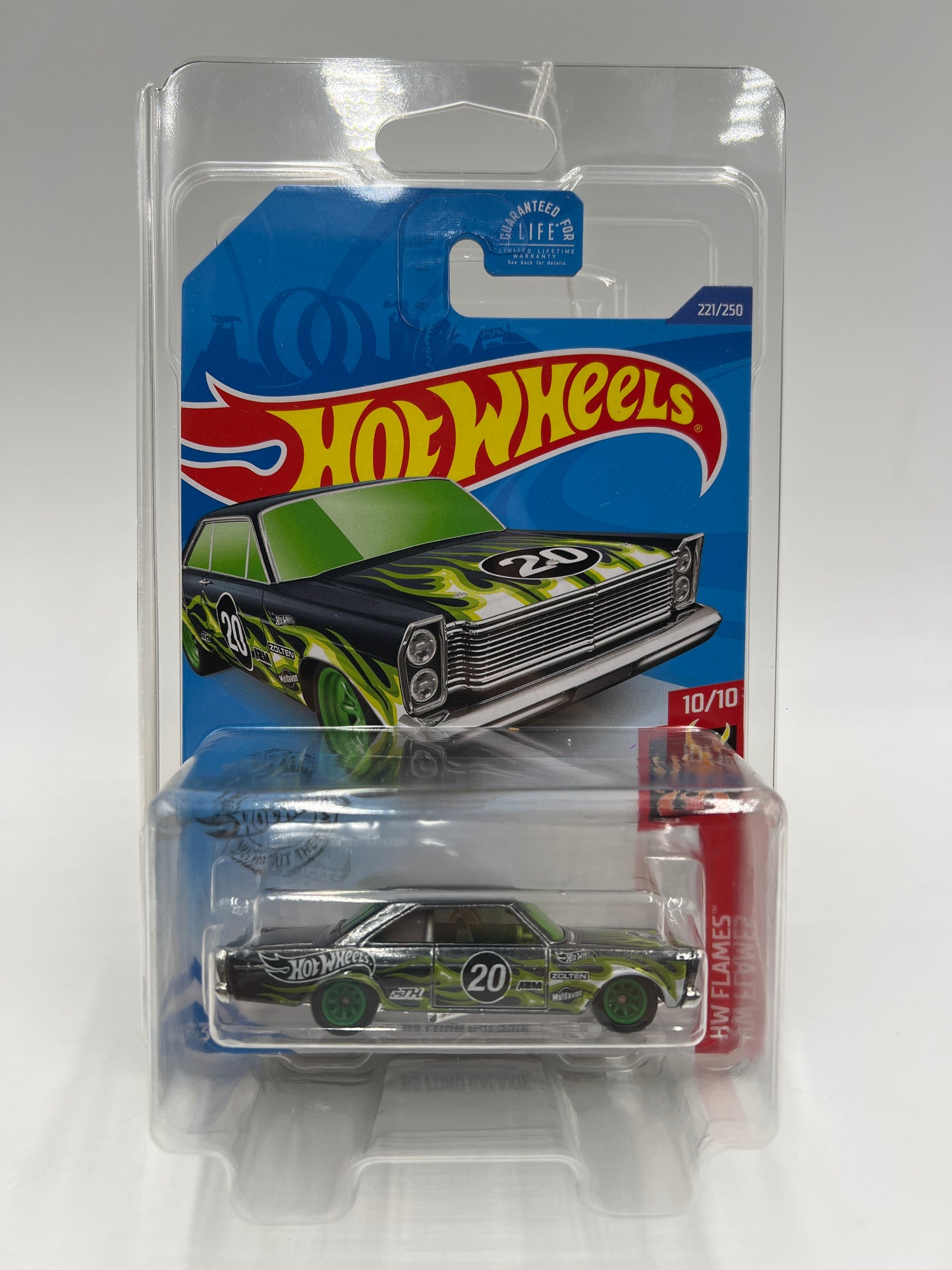 2020 Hot Wheels Super Treasure Hunt #221 65 Ford Galaxie W/Protector