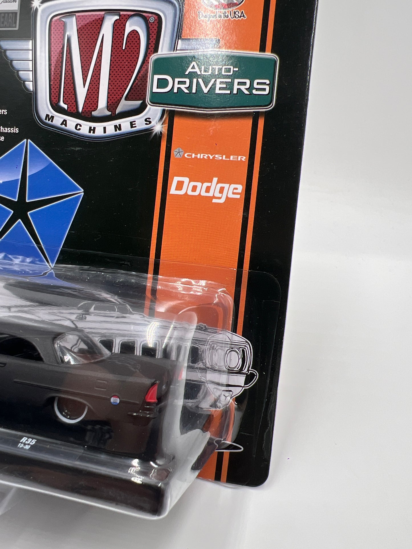 M2 Machines Auto-Drivers Special Edition Frozen Black Pearl 1957 Chrysler 300C R35 192C