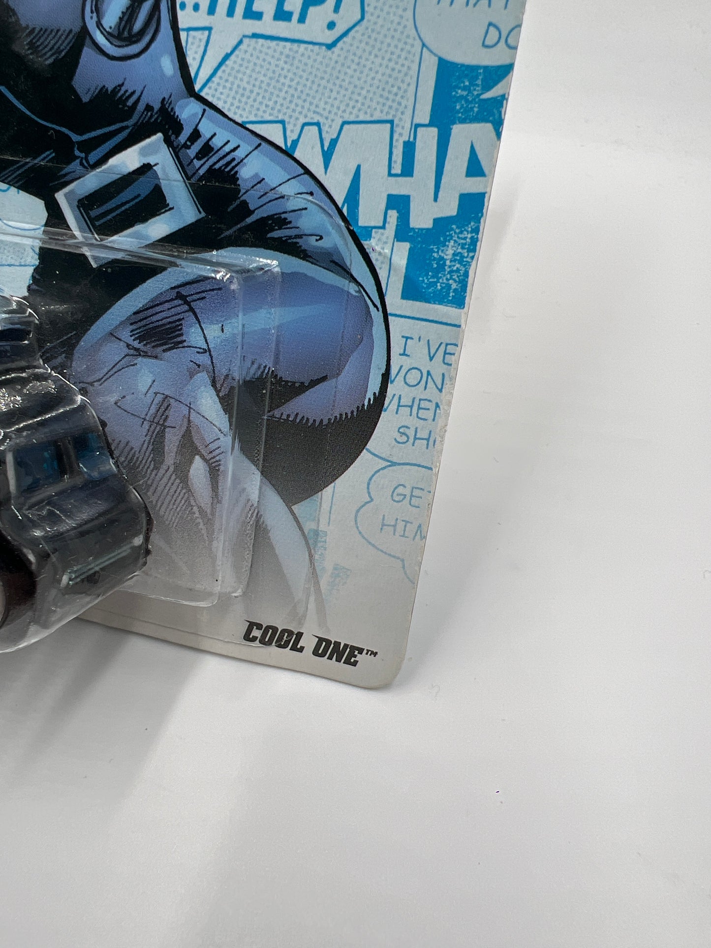 Hot Wheels Pop Culture Premium DC Comics Catwoman Cool One (Bad Card) 268G