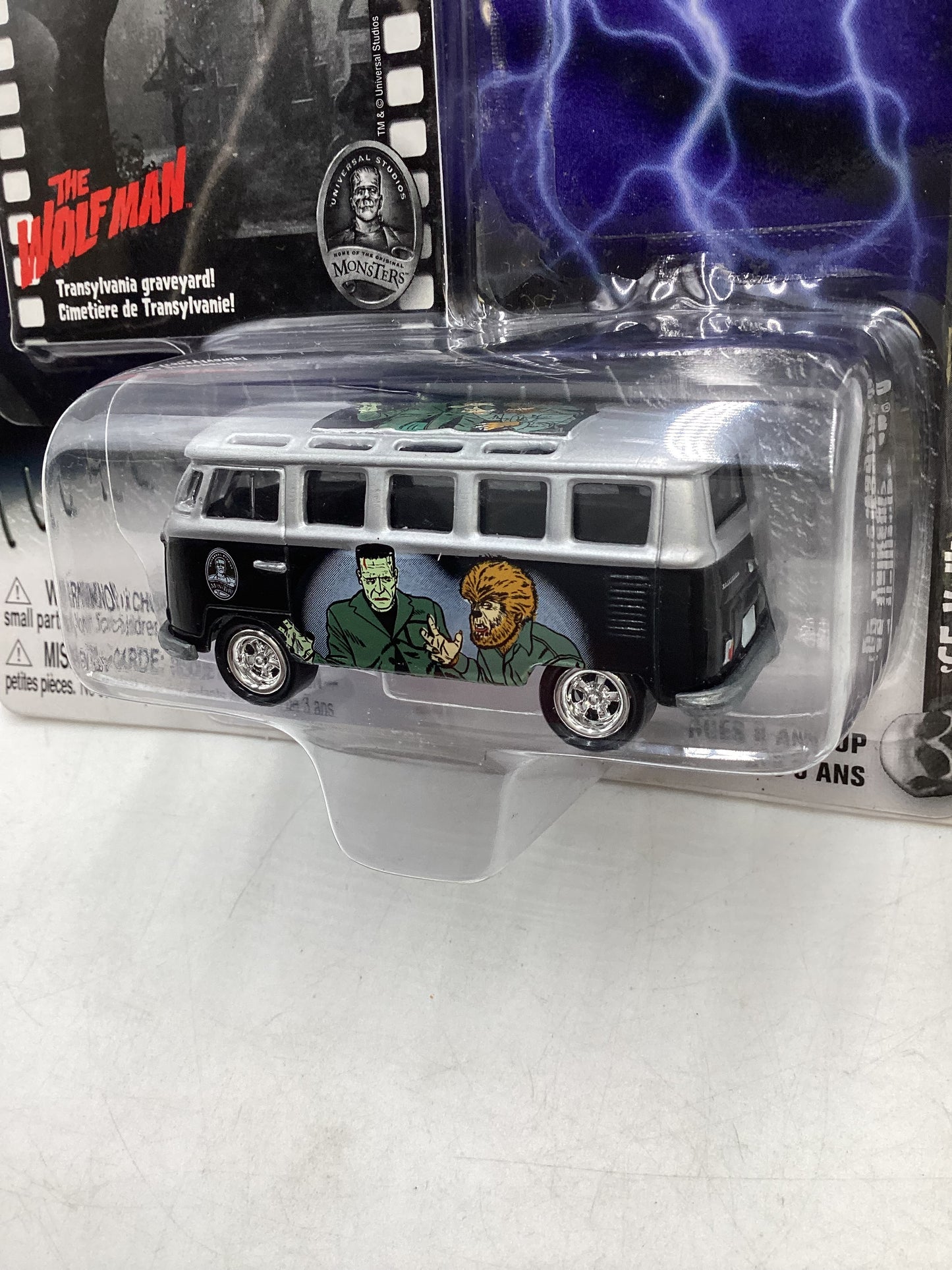 Johnny Lightning The Wolfman 65 Volkswagen Samba Bus 220A