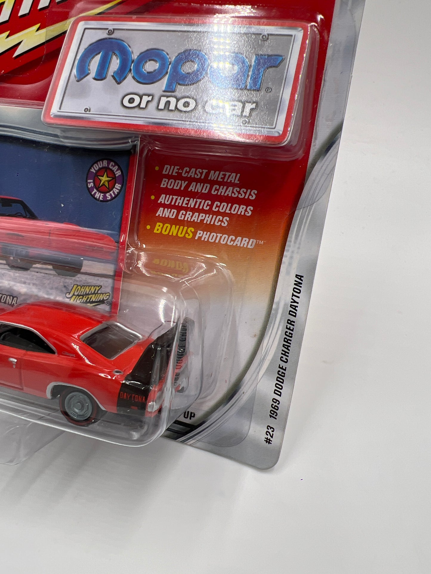 Johnny Lightning Mopar Or No Car #23 1969 Dodge Charger Daytona Red 229A