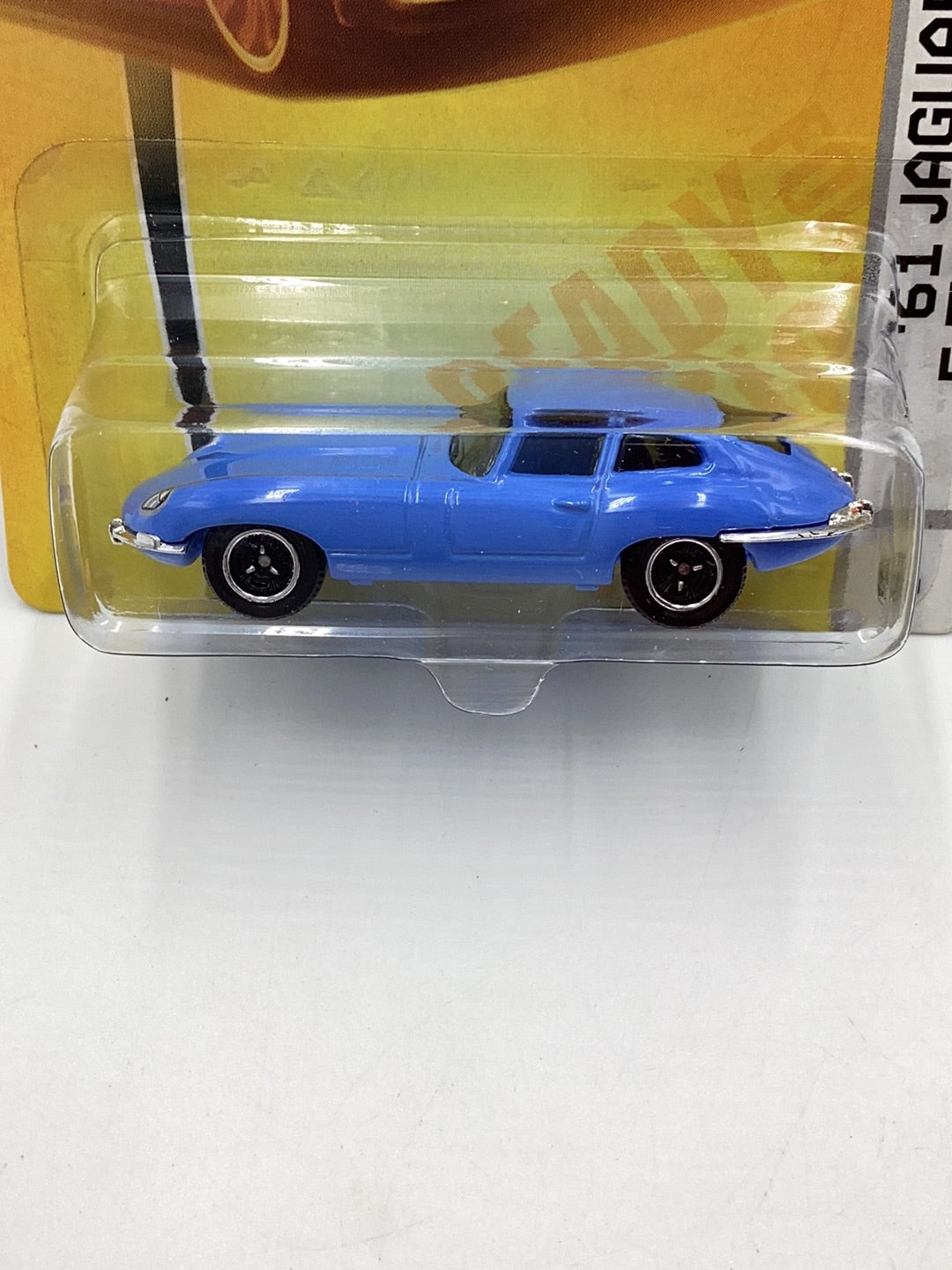 Matchbox 2008 #6 1961 Jaguar E -Type Coupe blue 209C