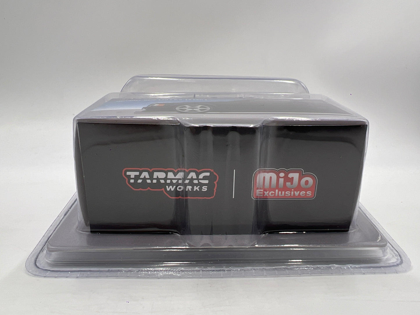 Tarmac Works x Global 64 Mijo Exclusives CHASE Mercedes-Benz 190 E 2.5-16 EVO 1