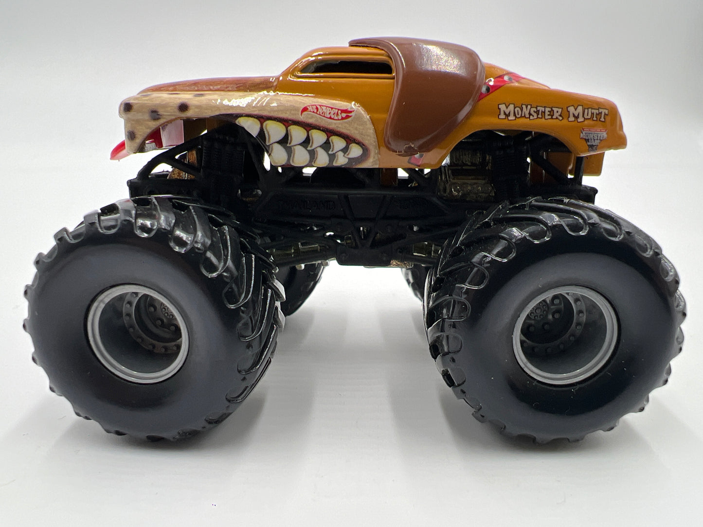 Hot Wheels 1:64 Monster Jam Small Wheel/Metal Base Monster Mutt Loose