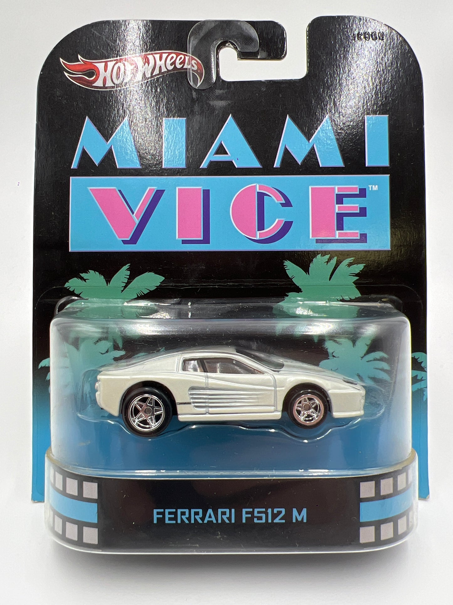 Hot Wheels Retro Entertainment Miami Vice Ferrari 512 M White W/Protector